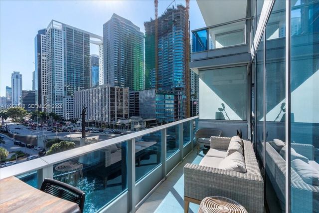 200 BISCAYNE BLVD WY 706, Miami, FL 33131