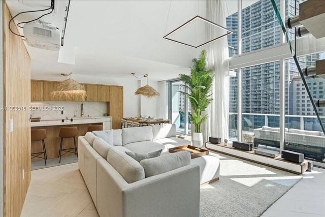 200 BISCAYNE BLVD WY 706, Miami, FL 33131