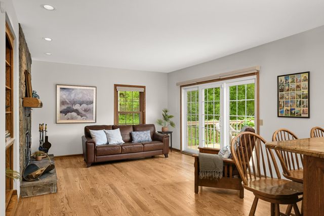3620 James Avenue, Deephaven, MN 55391