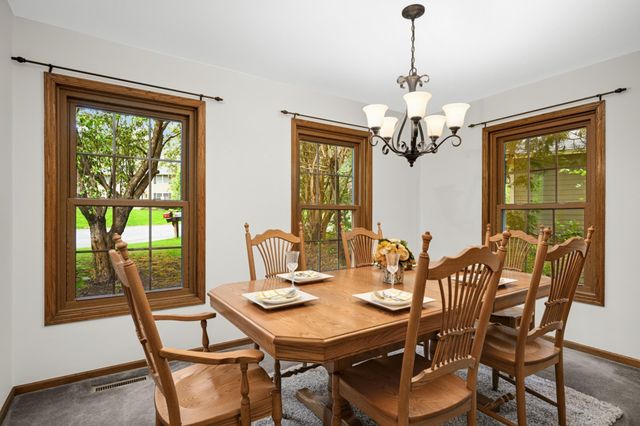 3620 James Avenue, Deephaven, MN 55391