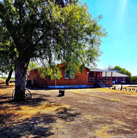 13733 Fm 541, Mccoy, TX 78113