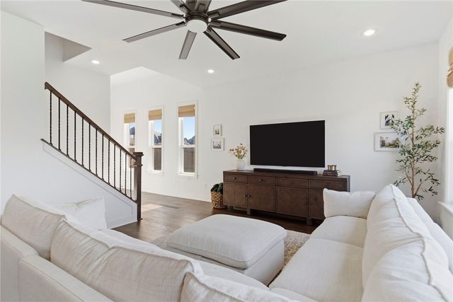 1423 Allens Mill, Cave Springs, AR 72718