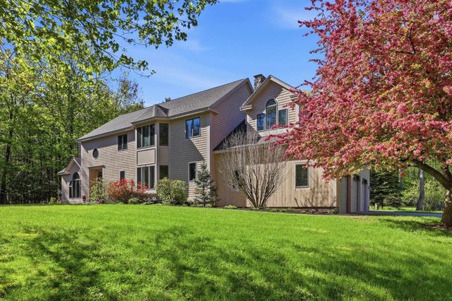 97 Dudley Road, Brentwood, NH 03833