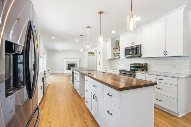 97 Dudley Road, Brentwood, NH 03833