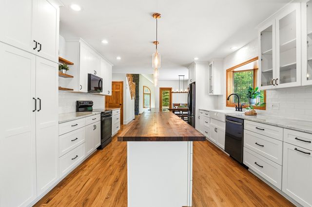 97 Dudley Road, Brentwood, NH 03833