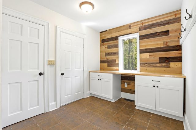 97 Dudley Road, Brentwood, NH 03833