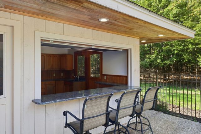 97 Dudley Road, Brentwood, NH 03833