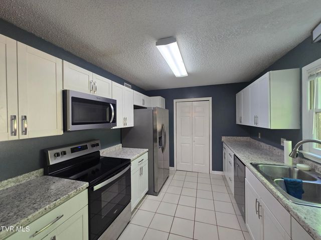 215 Windridge Colony 215, Johnson City, TN 37601