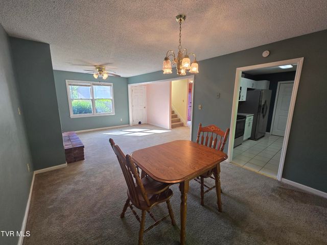 215 Windridge Colony 215, Johnson City, TN 37601