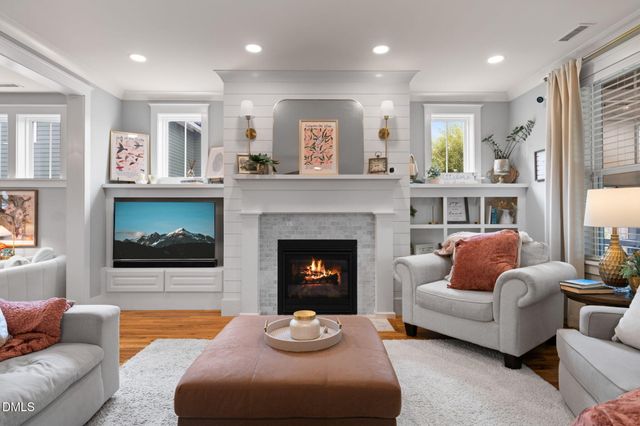 18 Landover Circle, Chapel Hill, NC 27516