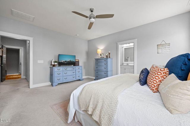 18 Landover Circle, Chapel Hill, NC 27516