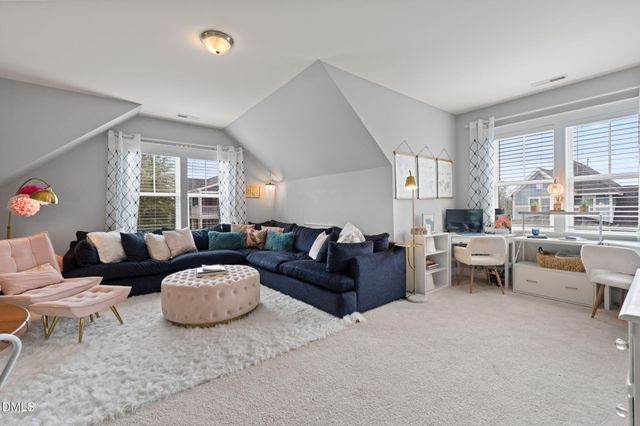 18 Landover Circle, Chapel Hill, NC 27516