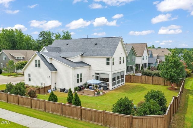 18 Landover Circle, Chapel Hill, NC 27516