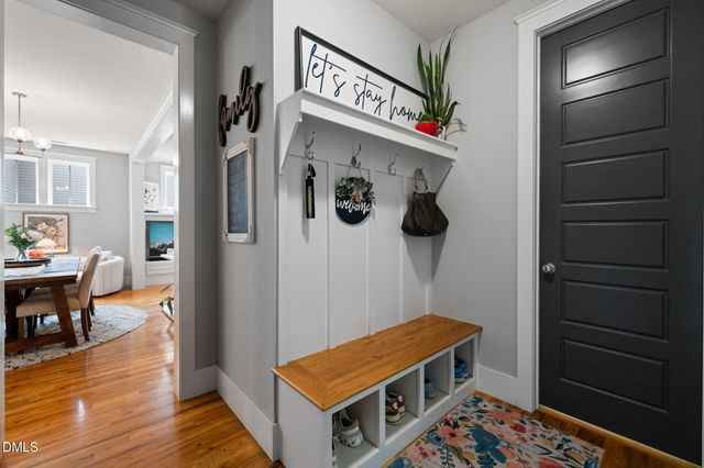 18 Landover Circle, Chapel Hill, NC 27516