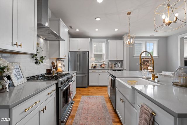 18 Landover Circle, Chapel Hill, NC 27516
