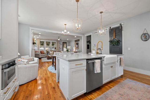 18 Landover Circle, Chapel Hill, NC 27516
