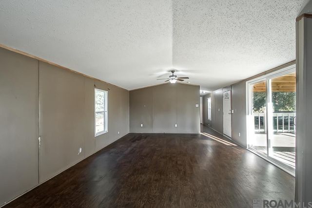 17965 Florida Blvd, Holden, LA 70744