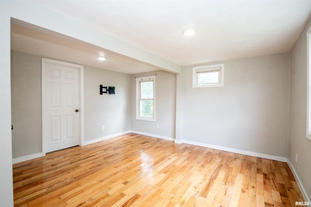 301 WAGNER Street, Washington, IL 61571
