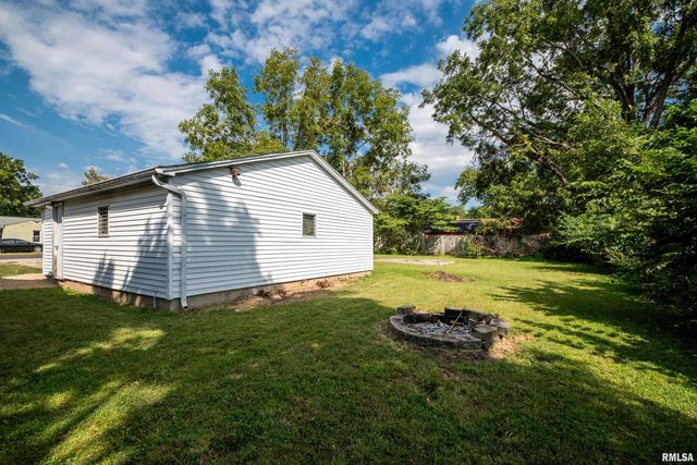 301 WAGNER Street, Washington, IL 61571