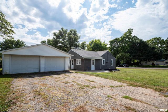301 WAGNER Street, Washington, IL 61571