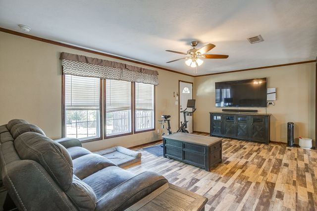 4813 Peachtree Street, Granbury, TX 76048