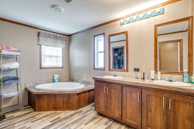 4813 Peachtree Street, Granbury, TX 76048