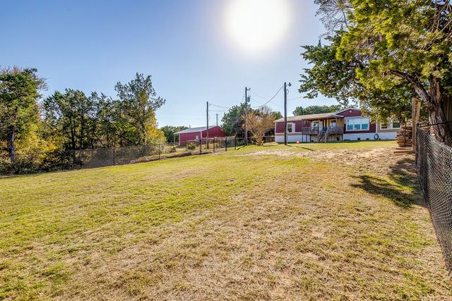4813 Peachtree Street, Granbury, TX 76048