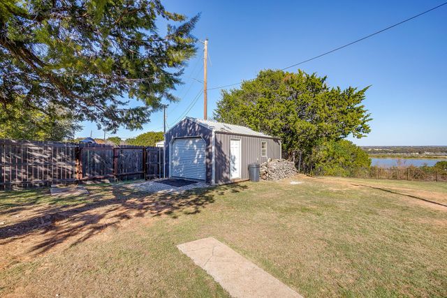 4813 Peachtree Street, Granbury, TX 76048
