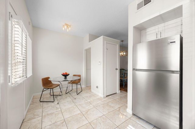 7575 Cambridge Street 1701, Houston, TX 77054