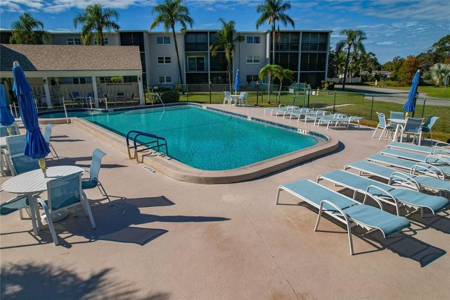 1375 DOOLITTLE LANE 103, Dunedin, FL 34698