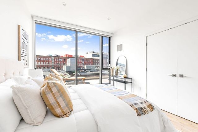 346 Congress St 703, Boston, MA 02210