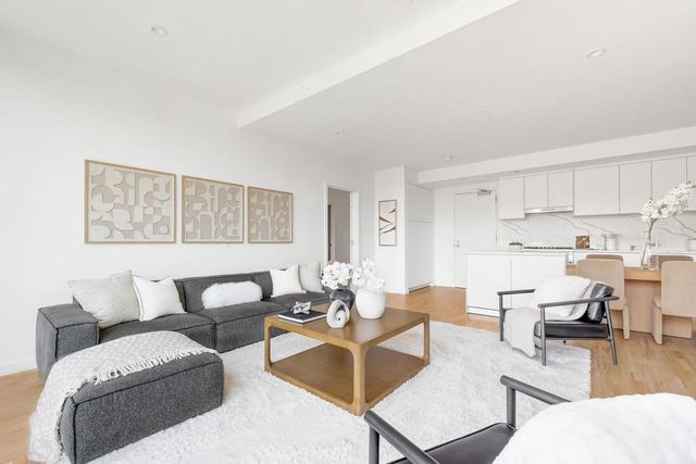 346 Congress St 703, Boston, MA 02210