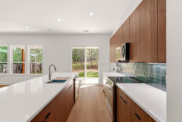 167 Puu Waa Waa LN, Bastrop, TX 78602