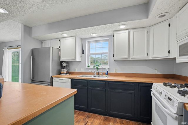 29801 Connecticut Avenue, Elkhart, IN 46516