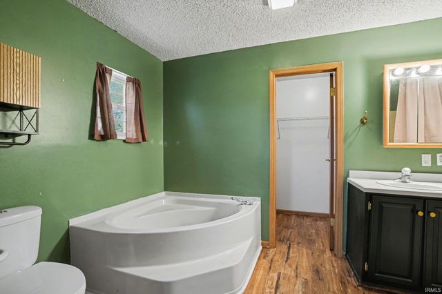 29801 Connecticut Avenue, Elkhart, IN 46516