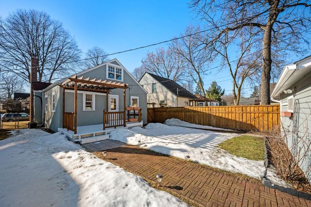 1163 Juliet Avenue, Saint Paul, MN 55105