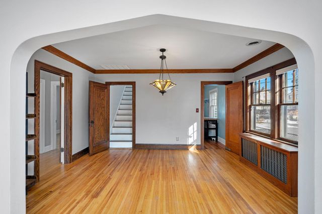 1163 Juliet Avenue, Saint Paul, MN 55105