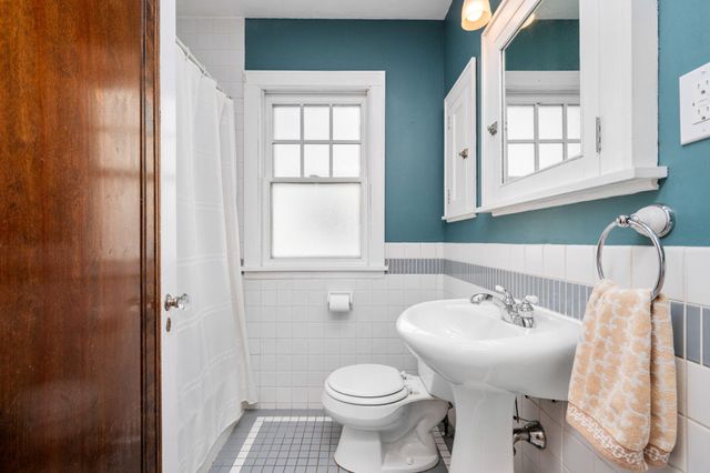 1163 Juliet Avenue, Saint Paul, MN 55105