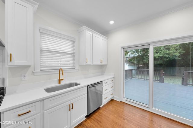 145 Wiltshire Ave, Louisville, KY 40207