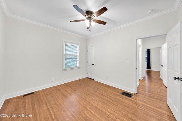 145 Wiltshire Ave, Louisville, KY 40207