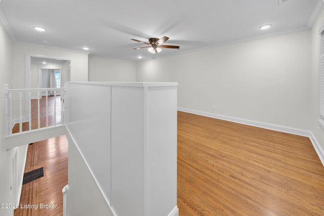 145 Wiltshire Ave, Louisville, KY 40207