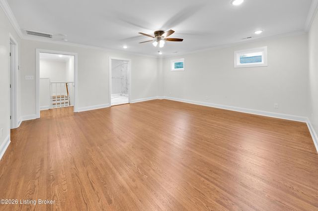 145 Wiltshire Ave, Louisville, KY 40207