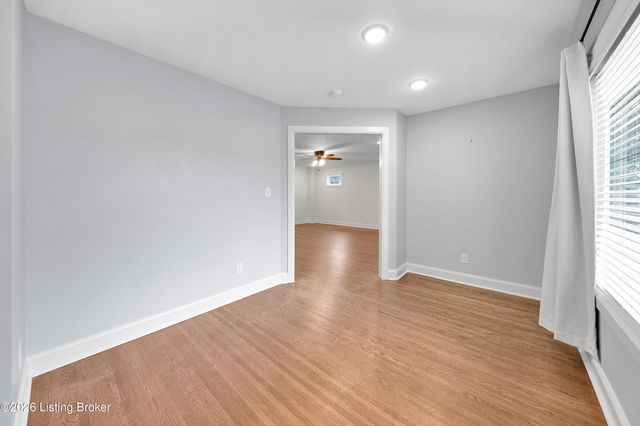 145 Wiltshire Ave, Louisville, KY 40207