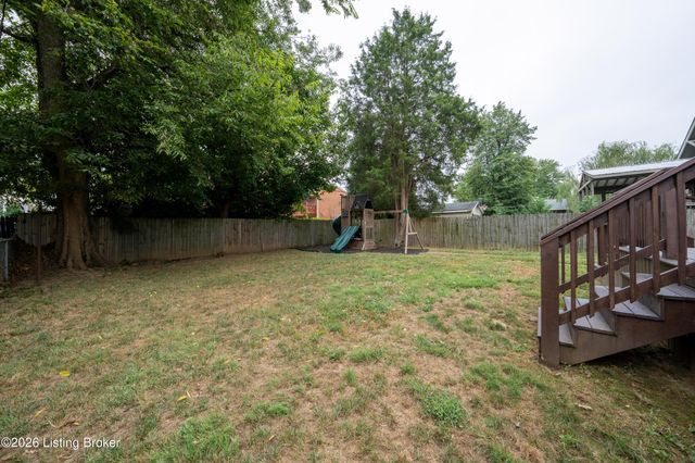 145 Wiltshire Ave, Louisville, KY 40207