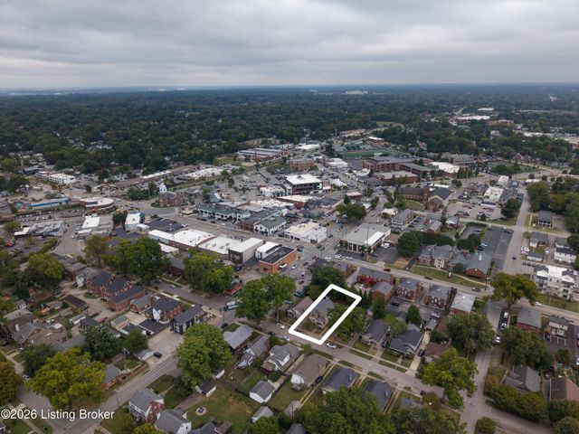 145 Wiltshire Ave, Louisville, KY 40207