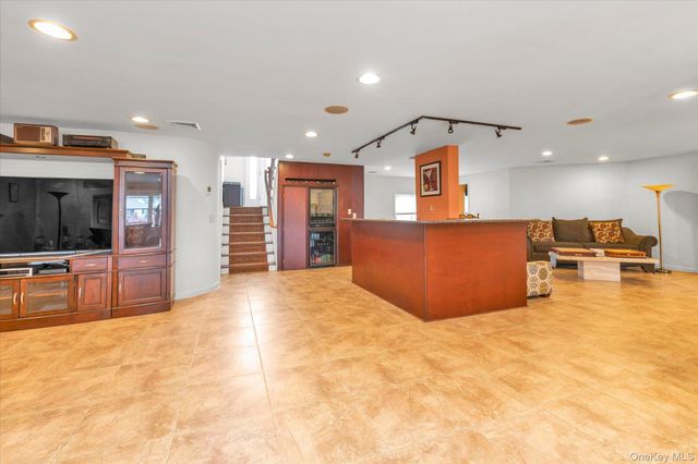 2072 Legion Street, Bellmore, NY 11710