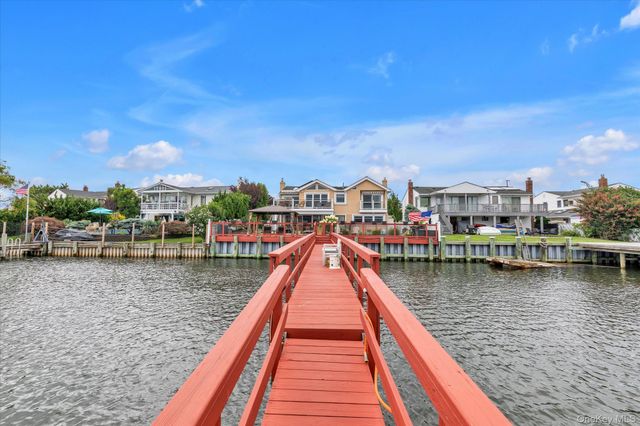 2072 Legion Street, Bellmore, NY 11710