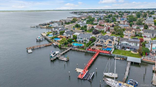 2072 Legion Street, Bellmore, NY 11710