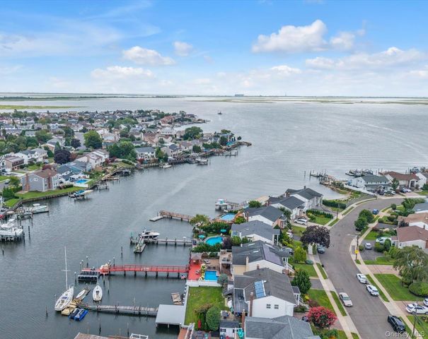 2072 Legion Street, Bellmore, NY 11710