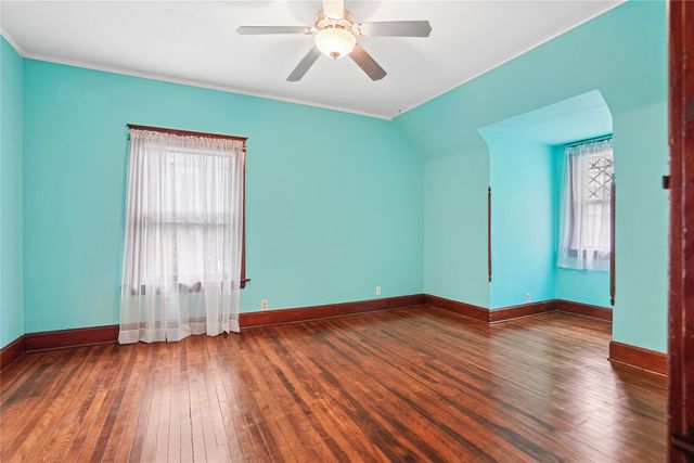 3719 Cottage Grove Avenue, Des Moines, IA 50311